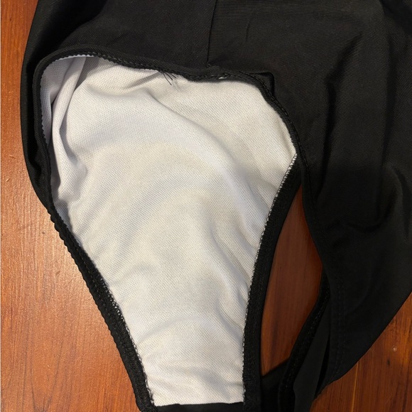 NWOT Black mesh halter cross front bathing suit M - Picture 4 of 6